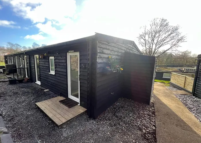 Cosy North Wales 2 Bedroom Chalet
