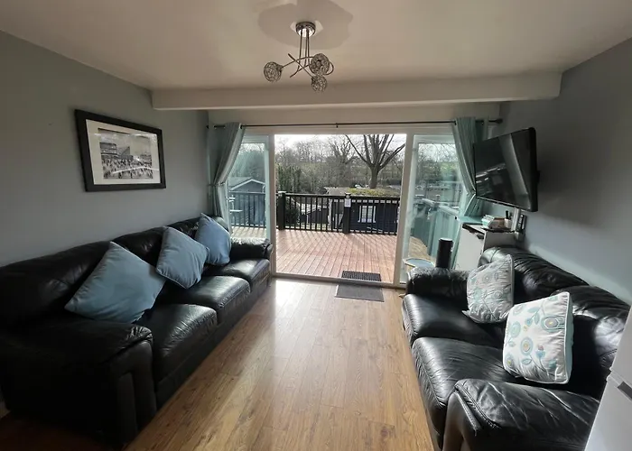 Cosy North Wales 2 Bedroom Chalet
