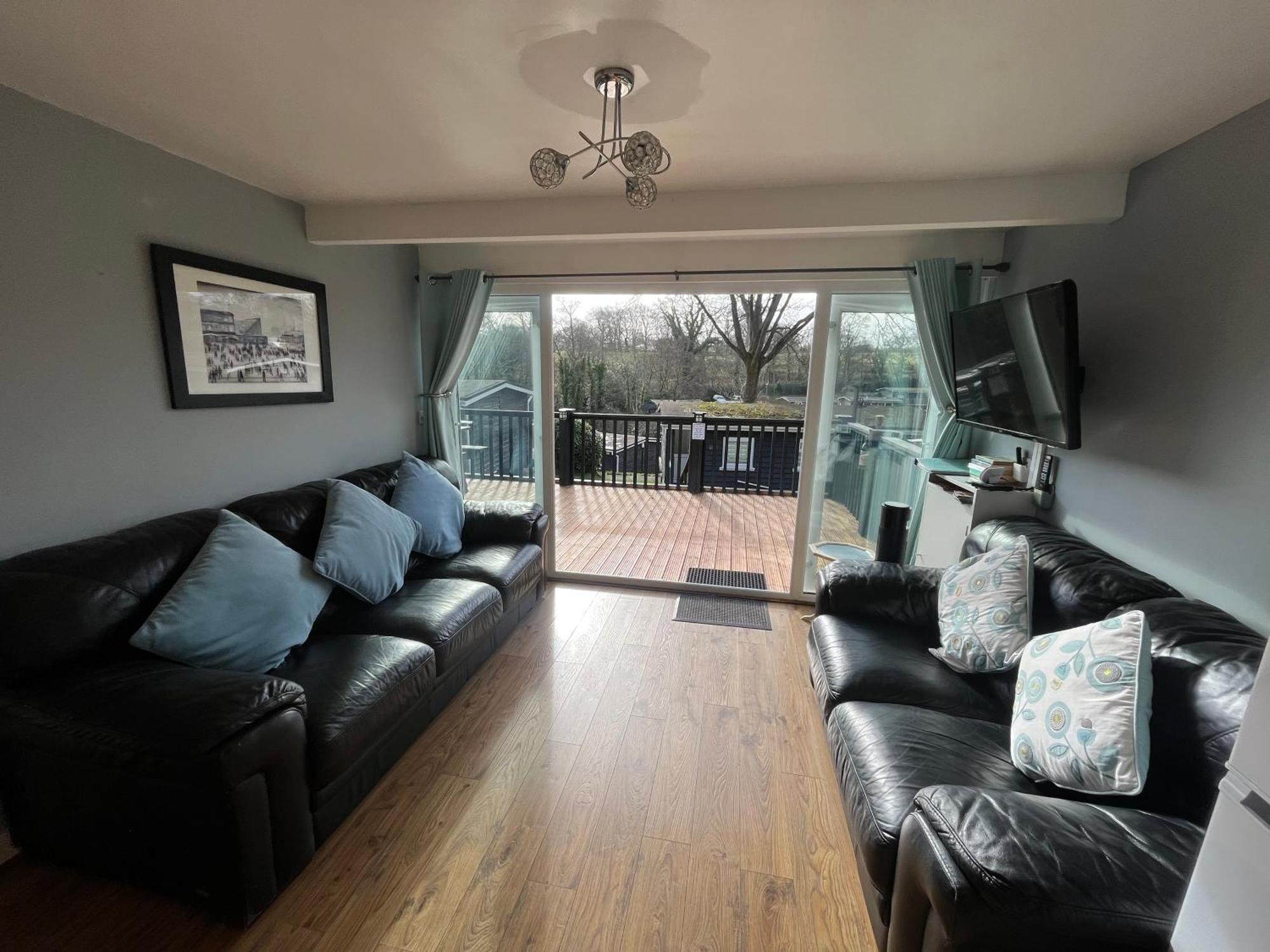 Cosy North Wales 2 Bedroom Chalet